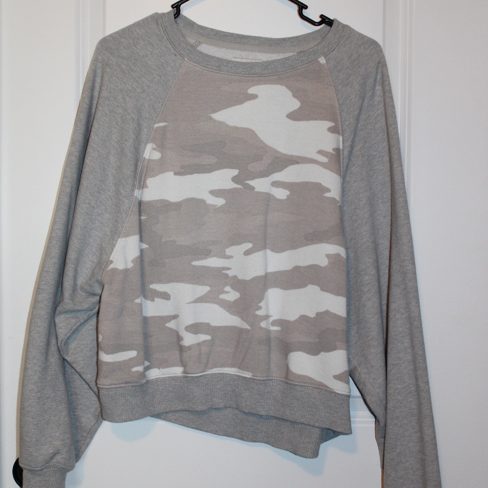 American Eagle Camo + Grey Midi/Crop Sweater